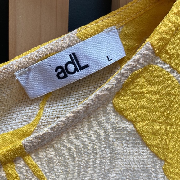 AdL Gorgeous floral  linen Dress - Picture 2 of 8